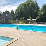 6 Op Recreatiepark De Wielen *