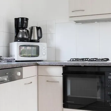 アパート 6 Op Recreatiepark De Wielen