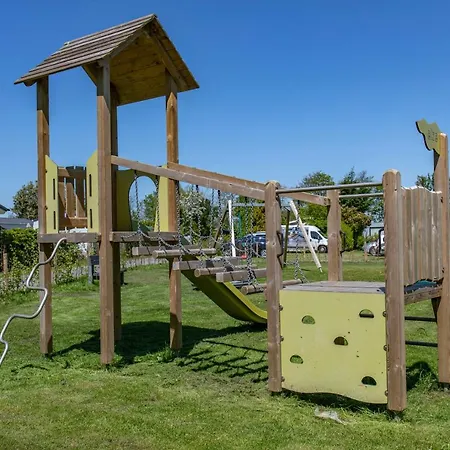 Апартаменты 6 Op Recreatiepark De Wielen