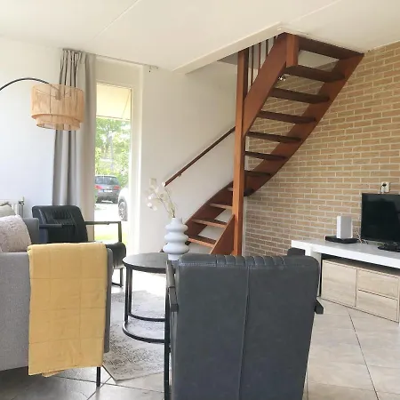 6 Op Recreatiepark De Wielen * Sint Maarten