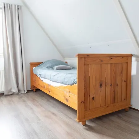 Apartment 6 Op Recreatiepark De Wielen *